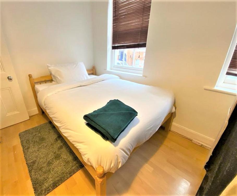 Smart 1 Bedroom Apartment In The City - Islington Лондон Экстерьер фото